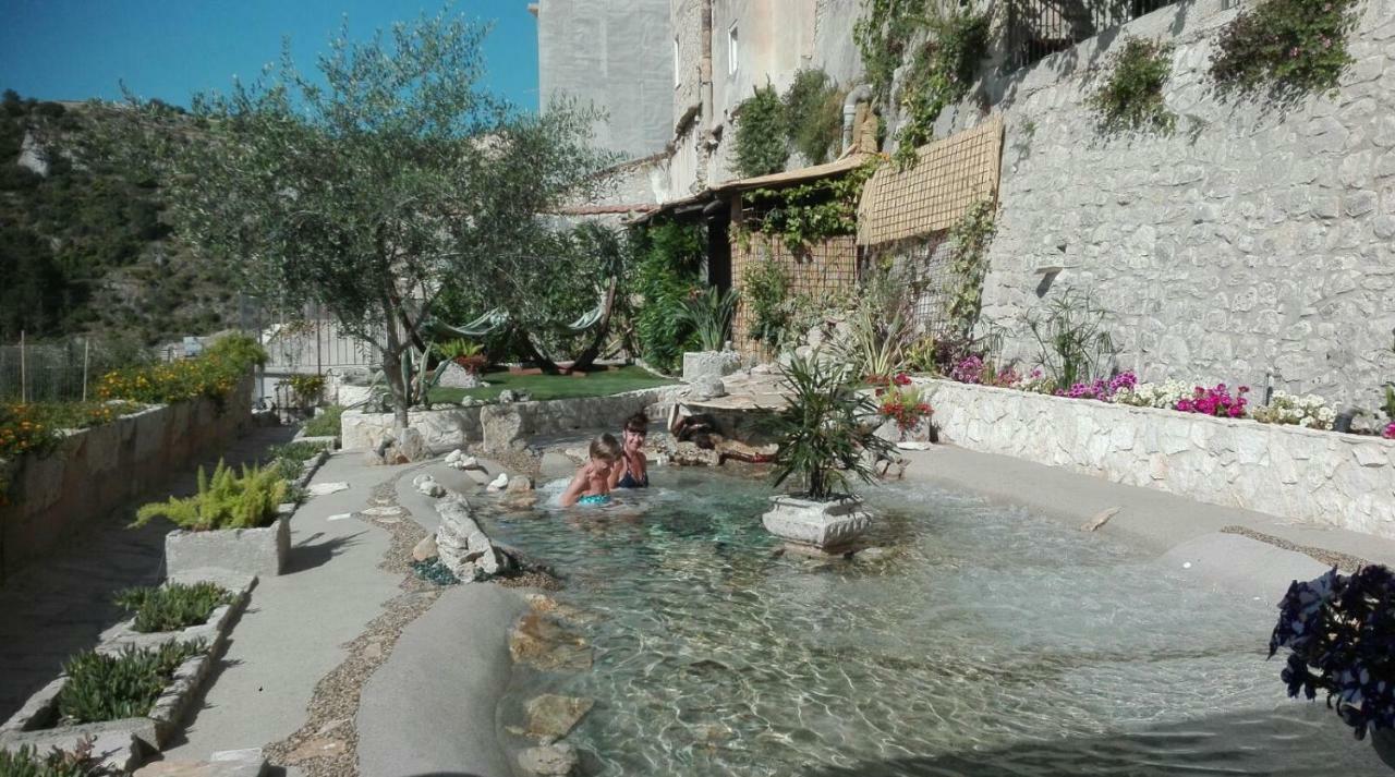 مبيت وإفطار راغوزا La Casa Del Gelsomino المظهر الخارجي الصورة